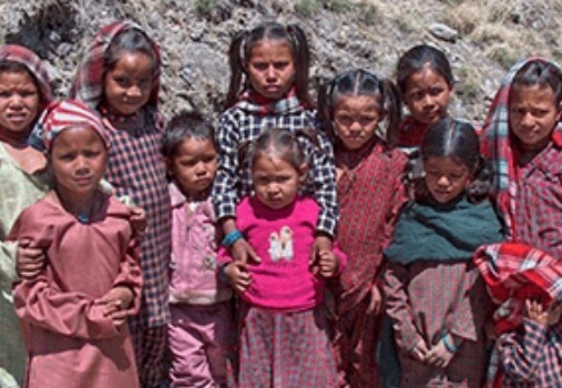 InstaForex membantu korban gempa bumi di Nepal